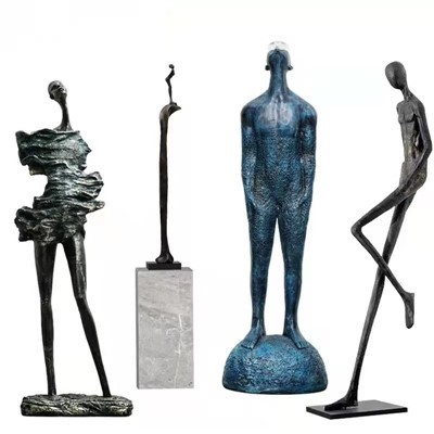 Escultura de figura humana abstracta